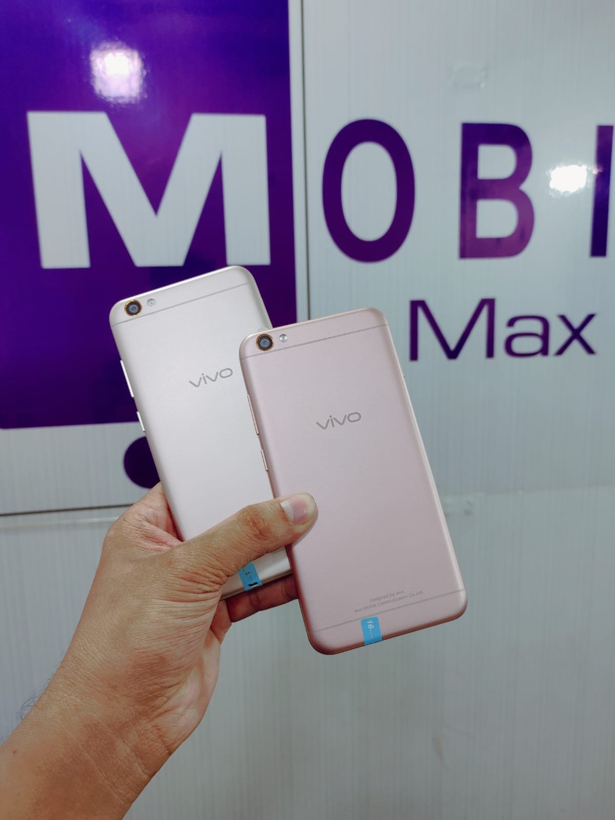 Vivo Y67.....4/64 gb নিতে হলে অর্ডার করুন